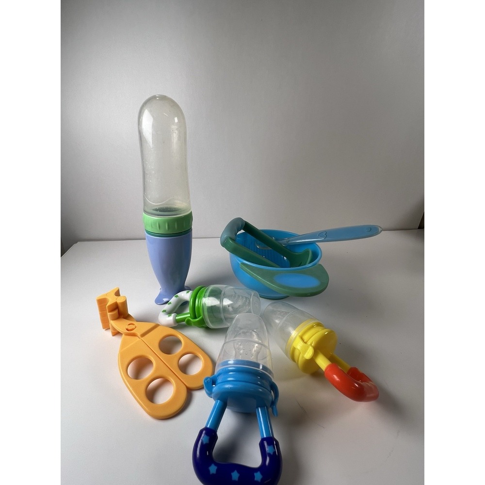 Baby Feeding Set Fruit Feeder, Mash Bowl, Dispensing & Silicone Spoon  Pre-Owned